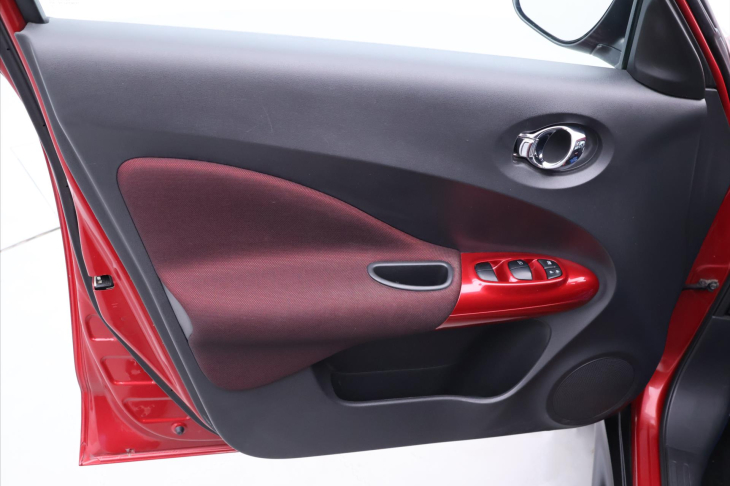 Nissan Juke 1,6 DIG-T 140kW Tekna