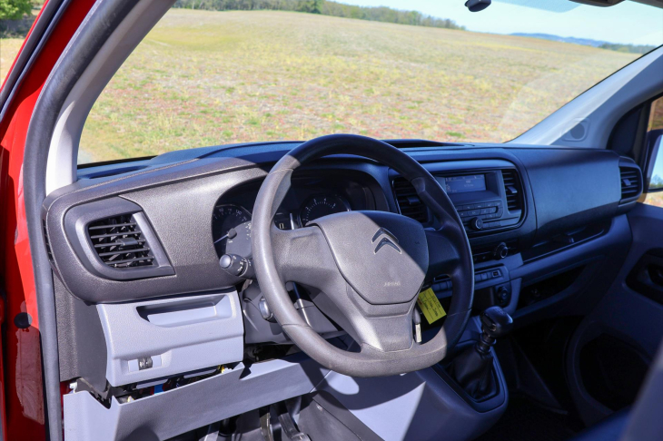 Citroën Jumpy 1,5 HDI 75kW CZ 6-Míst Tažné