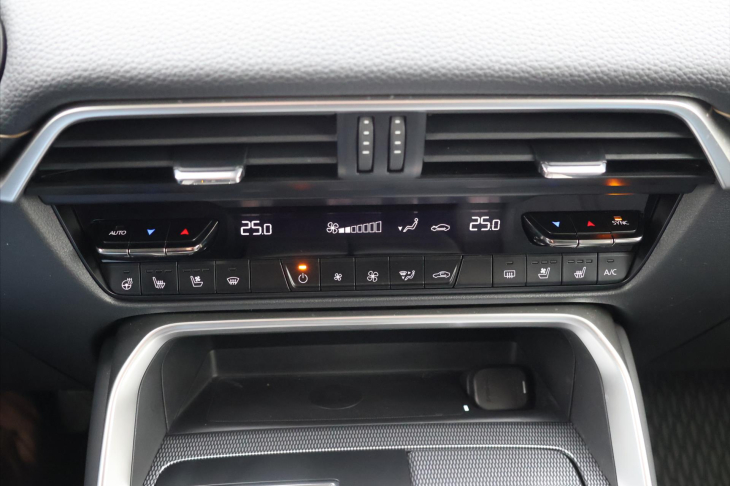 Mazda CX-60 3,3 D 187kW CZ Homura 1Maj DPH