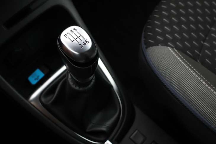 Renault Captur 1,3 TCe 96kW Intens LED Navi