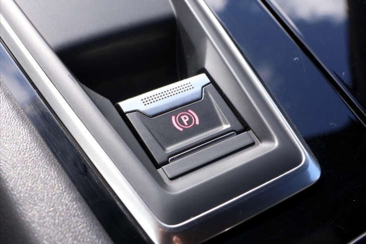 Peugeot 508 1,5 HDI 96kW Allure DPH 1.Maj.