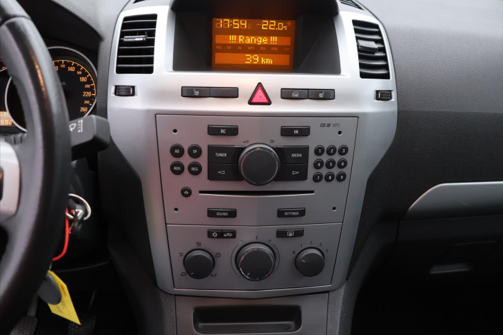 Opel Zafira 1,6 i 85kW Family STK 04/2028