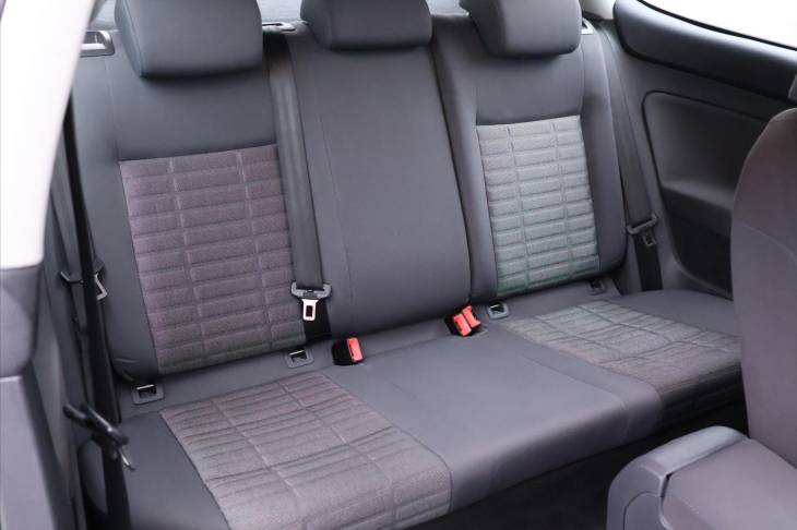 Volkswagen Golf 1,4 MPI 59kW Aut.klima