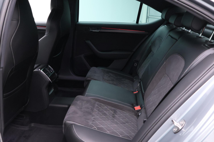 Škoda Superb 2,0 TDI 147kW Sportline DSG CZ DPH