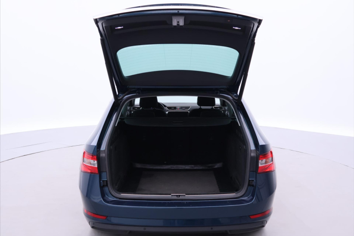 Škoda Superb 2,0 TDI 110 kW Ambition DSG