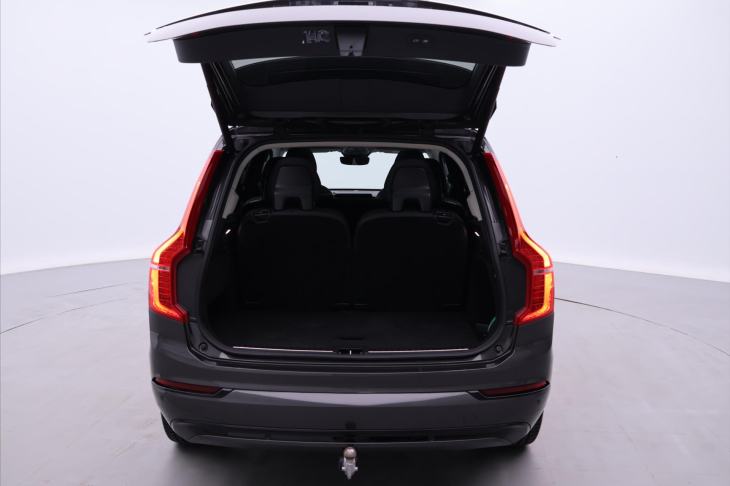 Volvo XC90 2,0 B5 AWD Ultimate Dark 7-Míst