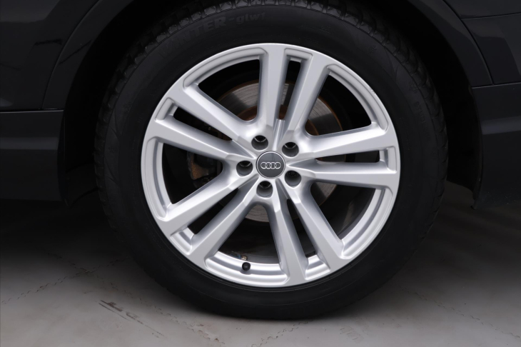 Audi Q7 3,0 TDI 200kW quattro 1.Maj.