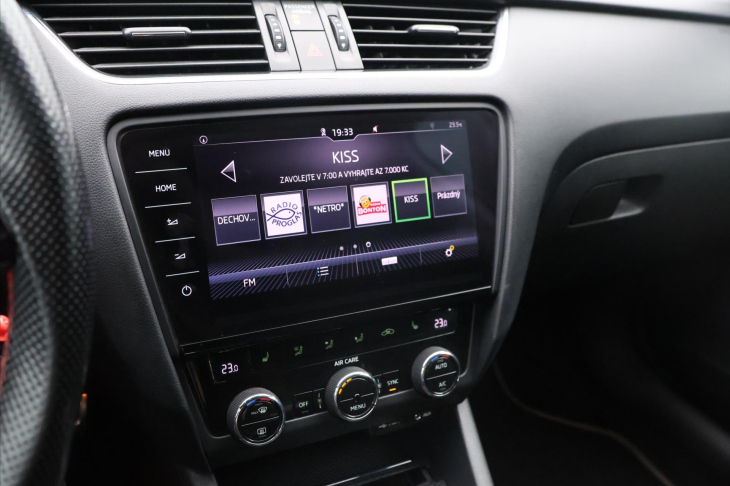 Škoda Octavia 2,0 TDI 135kW Aut.klima Navi RS