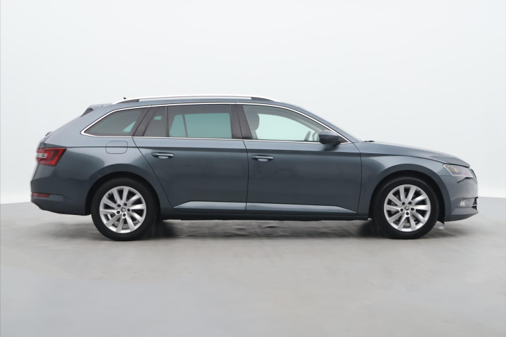 Škoda Superb 2,0 TDI 110 kW Style DSG
