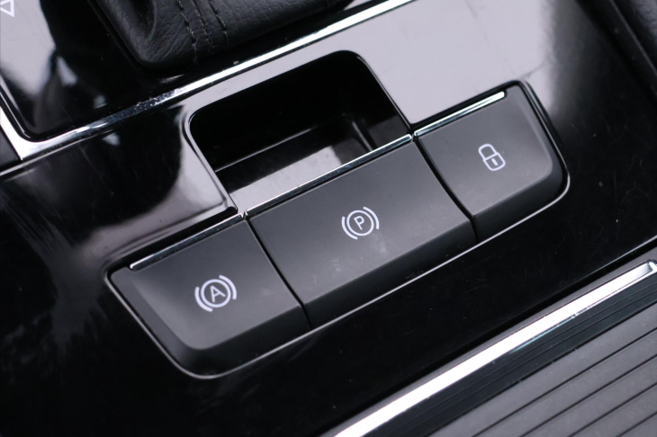 Škoda Superb 2,0 TDI 140 4x4 DSG Style