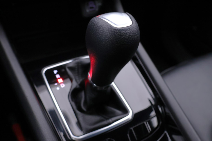 Jeep Compass 1,3 T-GDI Aut. Limited DPH 1.Maj