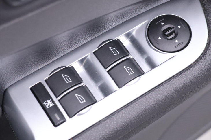 Ford Focus 2,0 i 107kW Titanium Kůže