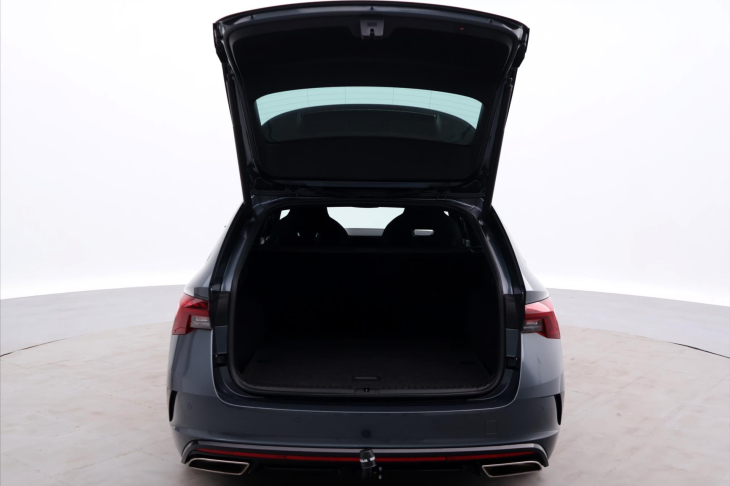 Škoda Octavia 2.0 TSI 180kW RS DSG 1.Maj LED