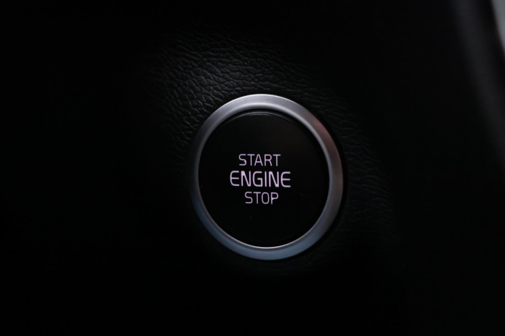 Volvo XC40 2,0 B3 120kW Core DCT CZ Záruka
