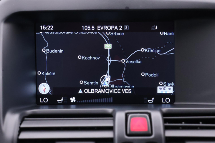 Volvo XC60 2,4 D5 AWD R-Design Serv.Kniha