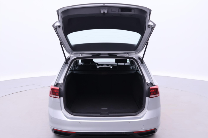 Volkswagen Passat 2,0 TDI 110kW DSG 1.Maj. DPH