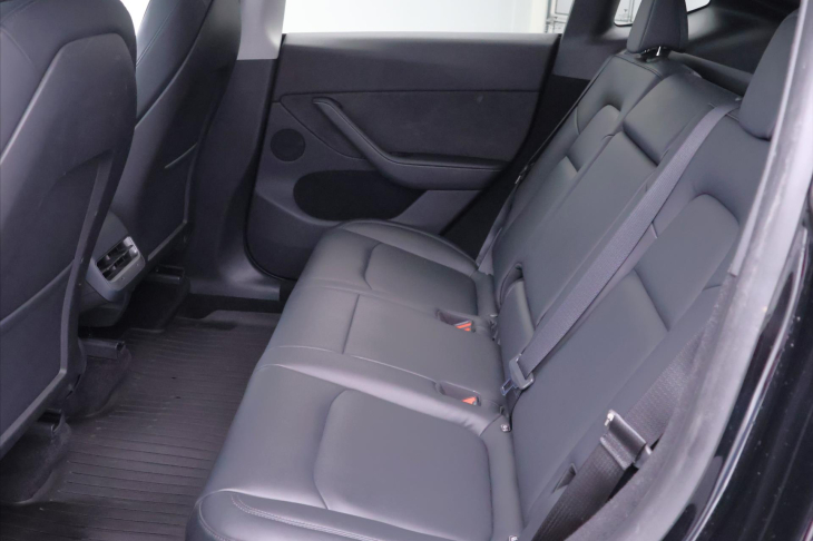 Tesla Model Y Performance 393kW DPH