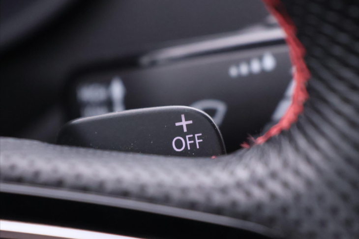 Škoda Octavia 2,0 TDI 135kW RS 4x4 DSG Virtual