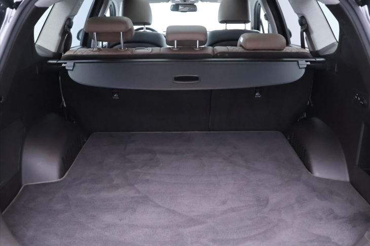 Hyundai Santa Fe 2,2 CRDI 147kW Aut. 4WD Luxury