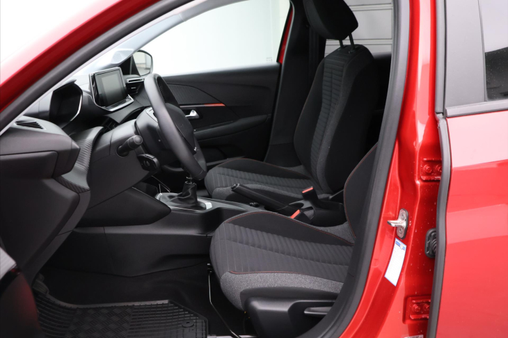 Peugeot 208 1,2 PT 100 Active Pack CZ 1.Maj