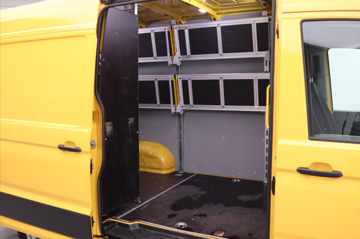 Volkswagen Crafter 2,0 TDI 103kW L2H2 3míst DPH