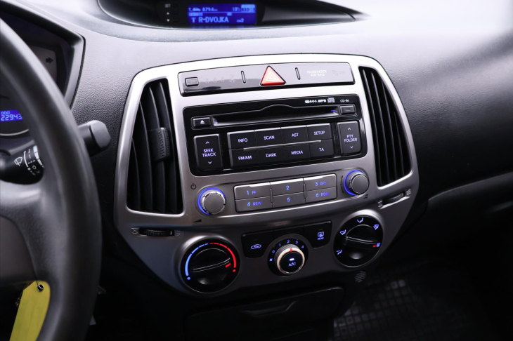 Hyundai i20 1,3 i 62kW Klimatizace CZ