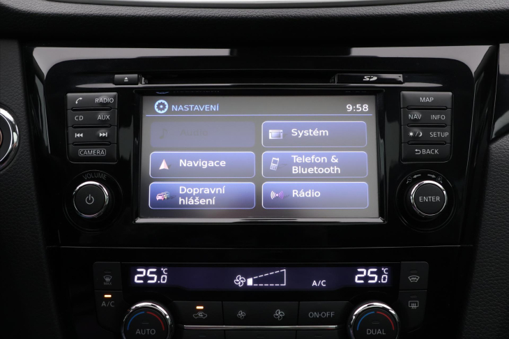 Nissan Qashqai 1,2 DiG-T 85kW Tekna Panorama