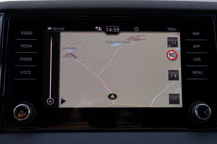 Škoda Karoq 2,0 TDI 4x4 DSG Sportline CZ