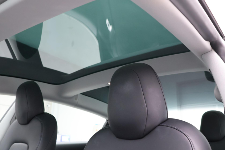Tesla Model 3 Std Range Plus 52kWh