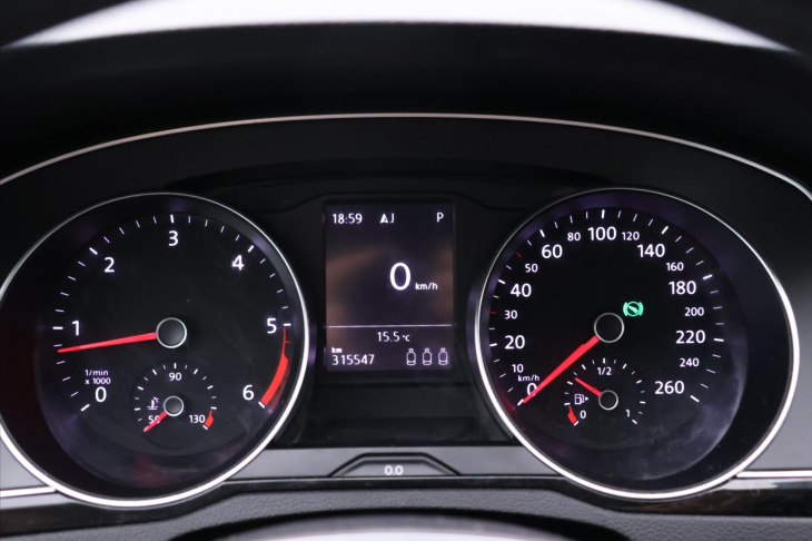 Volkswagen Passat 2.0 TDI 110kW DSG Comfort LED