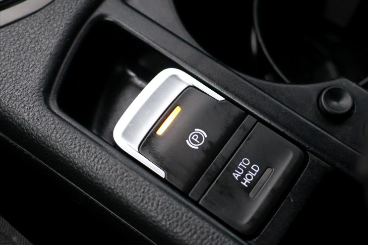 Volkswagen Touran 1,8 TSI 132kW DSG R-Line 7míst