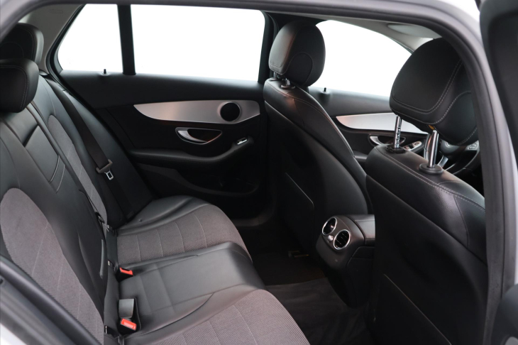 Mercedes-Benz Třídy C 2,1 220d 125kW Aut. LED