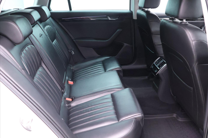 Škoda Superb 2,0 TDI 140kW DSG L&K Xenon