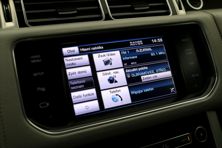 Land Rover Range Rover 4,4 TDV8 250kW Vogue 4x4 CZ DPH