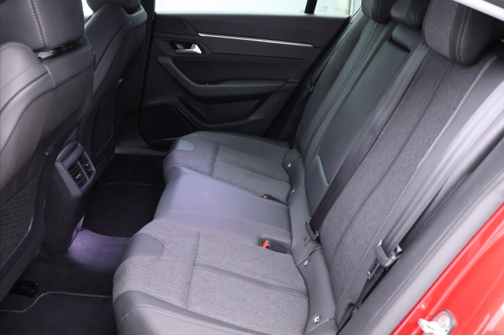 Peugeot 508 1,5 HDi 96kW Aut. Allure DPH