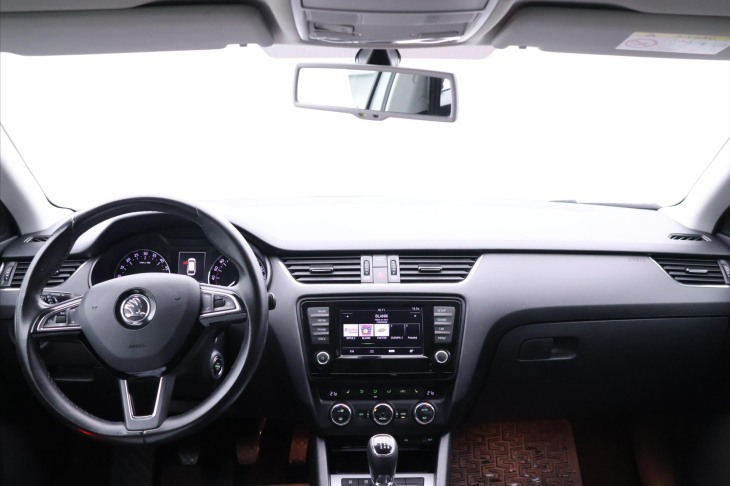 Škoda Octavia 2,0 TDI 110kW DSG Xenon CZ