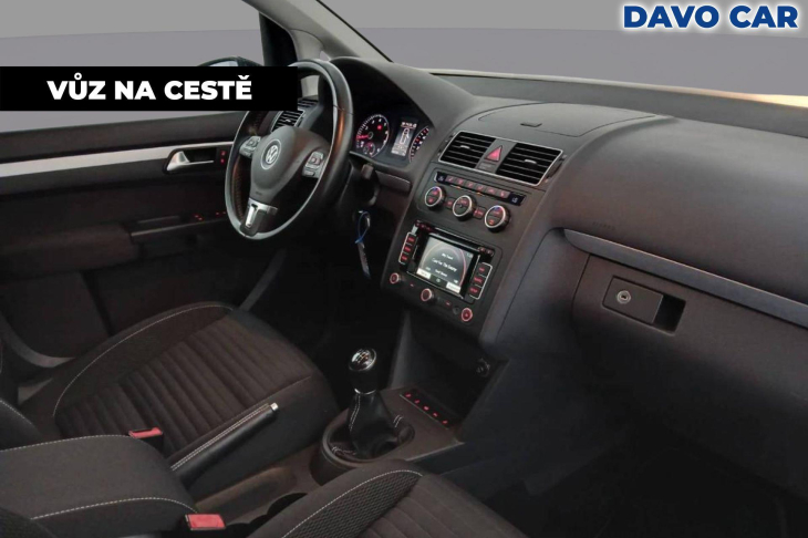 Volkswagen Touran 1,2 TSI Cup 7-Míst Serv.kniha