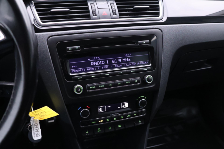 Škoda Rapid 1,4 TSI 90kW DSG Elegance Xenon