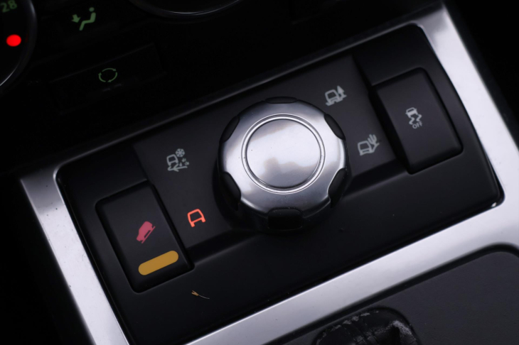 Land Rover Freelander 2,2 SD4 140kW S 4WD STK 2/27