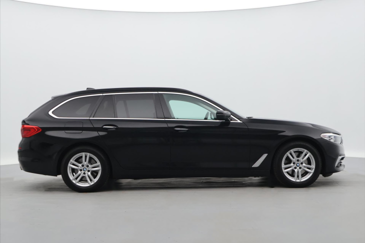 BMW Řada 5 2,0 520d Aut 140kW Luxury Line