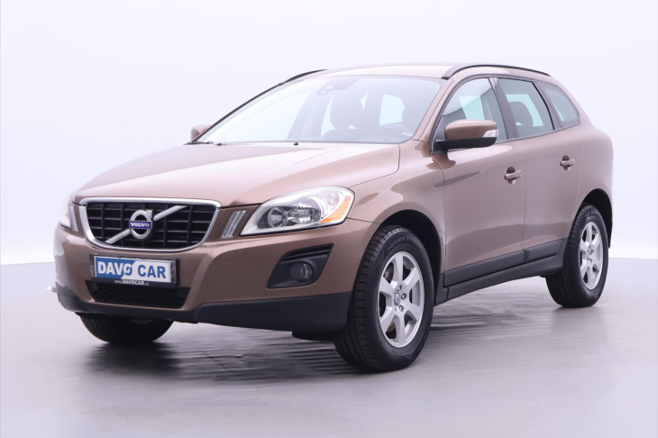 Volvo XC60 2,4 D5 151kW AWD Kinetic CZ