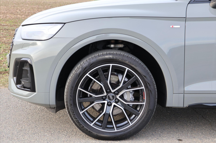 Audi Q5 2,0 40TDI S-line quattro DPH