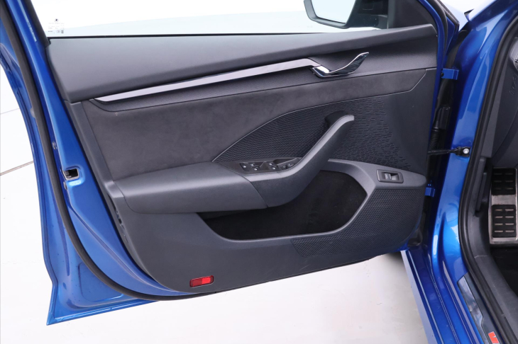 Škoda Octavia 2,0 TSI 180kW DSG RS 1.Maj DPH