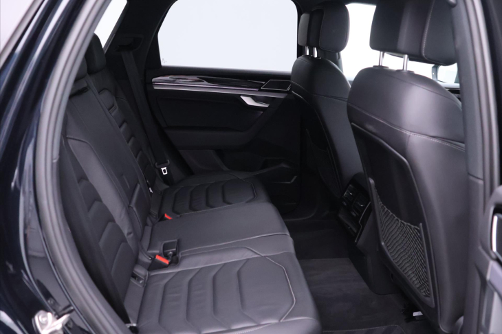 Volkswagen Touareg 3,0 TDI 210kW 4M R-Line DPH