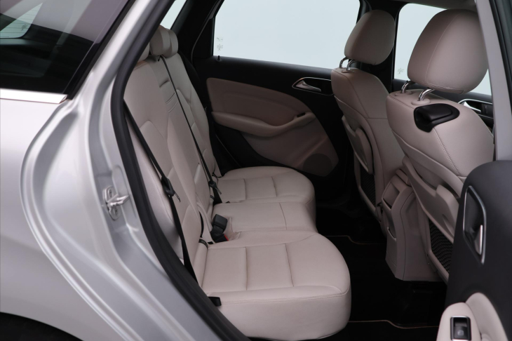 Mercedes-Benz Třídy B 1,5 180CDI 80kW Bi-Xenon Kůže