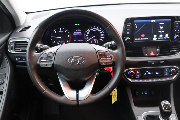 Hyundai i30 1,6 CRDi 85kW Style CZ 1.Maj.