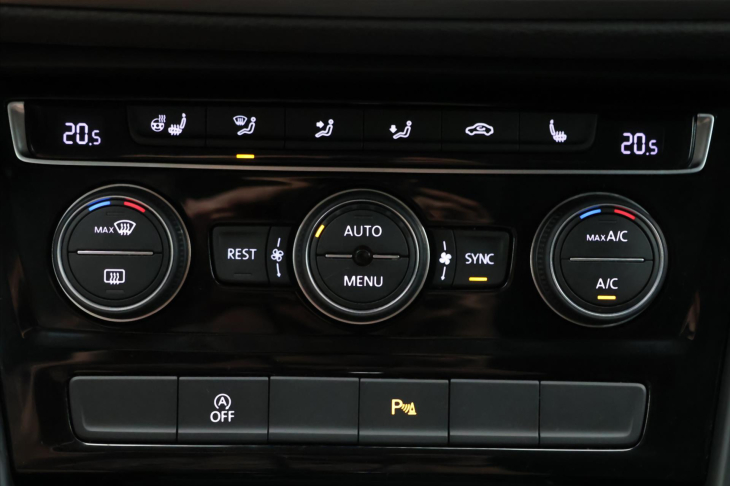 Volkswagen Touran 2,0 TDI 110kW DSG LED