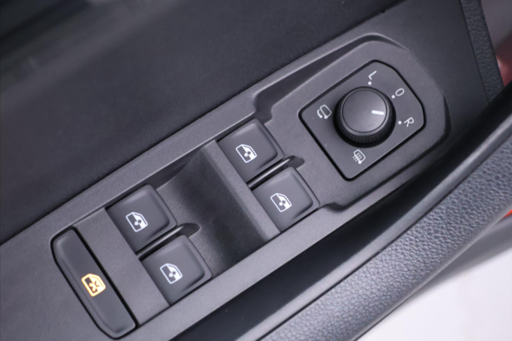 Škoda Karoq 1,6 TDI 85kW Style CZ DPH