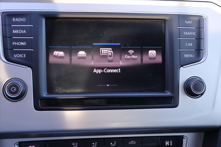 Volkswagen Passat 1,4 TSI 110kW DSG Comfort LED