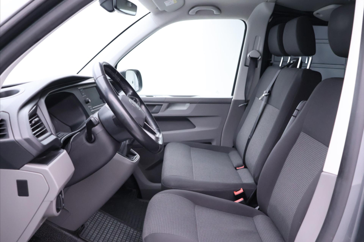 Volkswagen Transporter 2,0 TDI 110kW 9-Míst CZ DPH